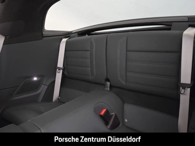 Porsche 992 4 Coupé GTS Targa