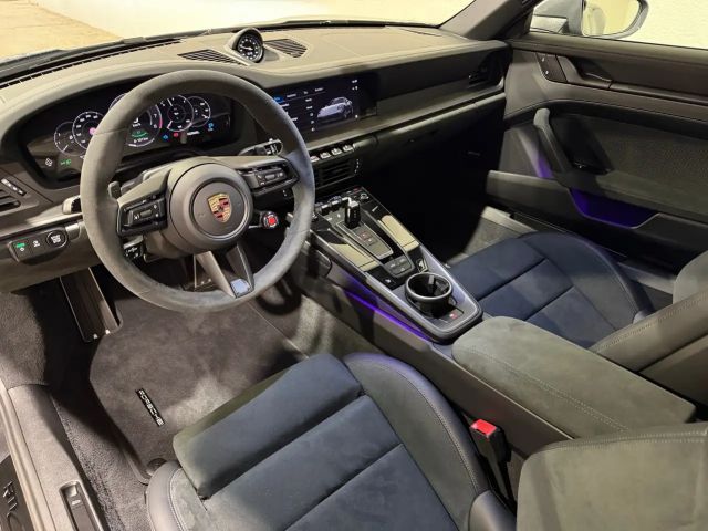 Porsche 992 Cabrio GTS