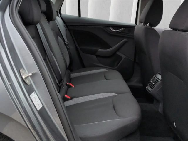 Skoda Kamiq Essence TSI*DSG LED SHZ Tempo digCockp PDC