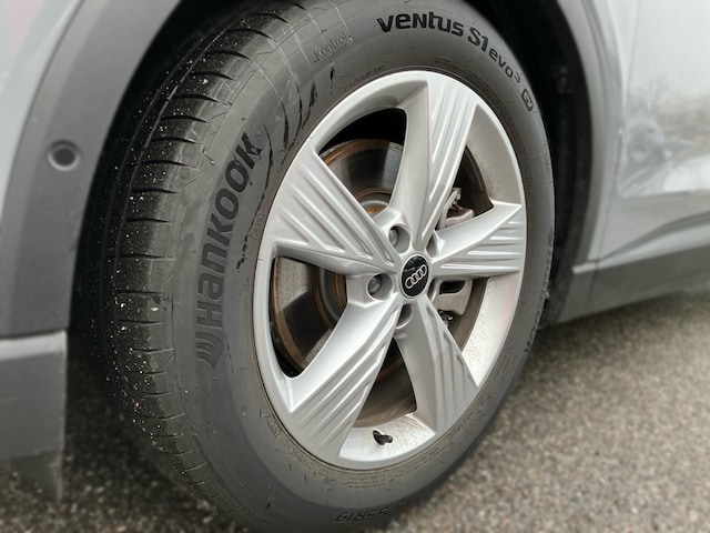 Audi Q4 e-tron SUV 45 e-tron Audi Q4 e-tron