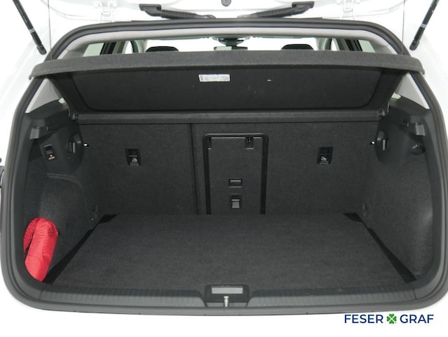 Volkswagen Golf 1.5 eTSI Style