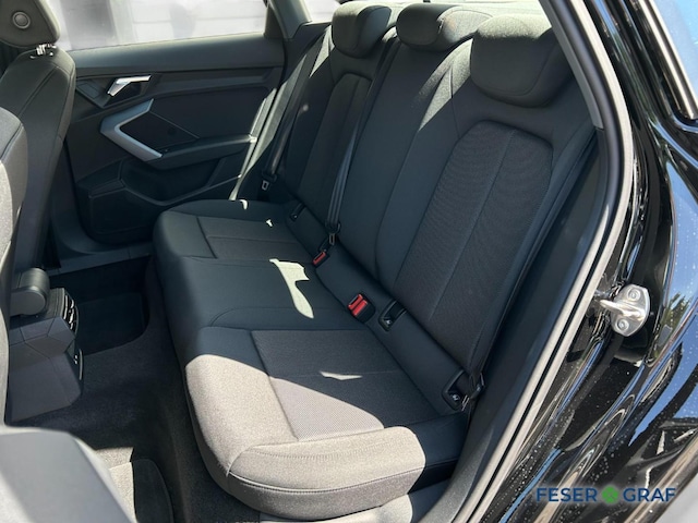 Audi A3 30 TFSI S-Tronic Sedan