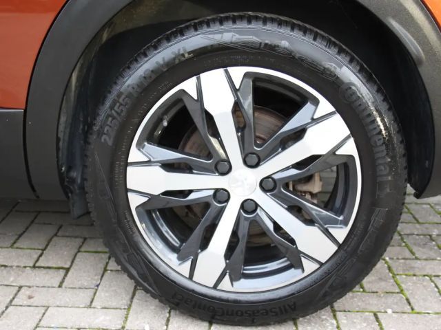 Peugeot 3008 Crossway EAT8 PureTech