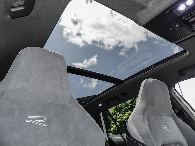 Volkswagen Golf R-Line Variant