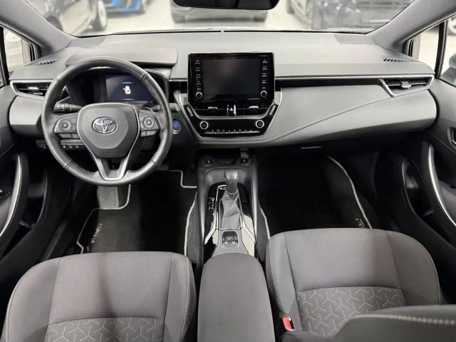 Toyota Corolla Hybride Team D