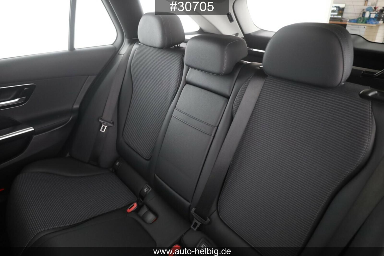 Mercedes-Benz C 200 AVANTGARDE Estate