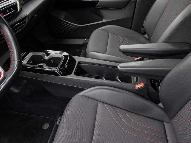 Volkswagen ID.4 ACC AHK AKUSTIKGLAS AUT KAM KEYLESS LED