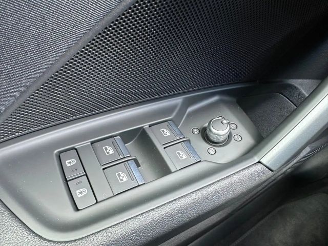 Audi A3 30 TFSI Sedan