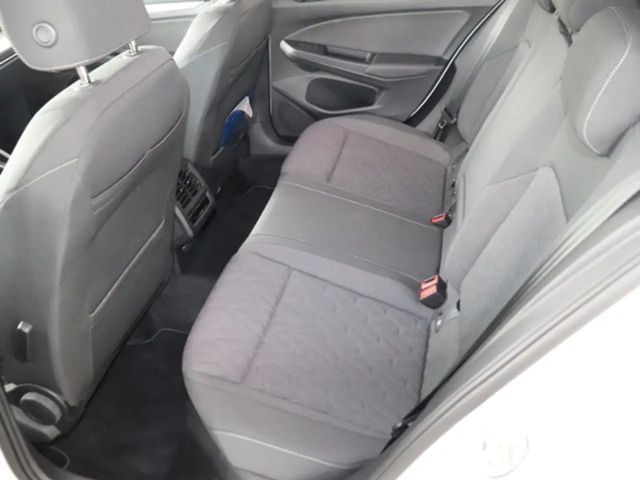 Volkswagen Golf 1.5 TSI Golf VIII