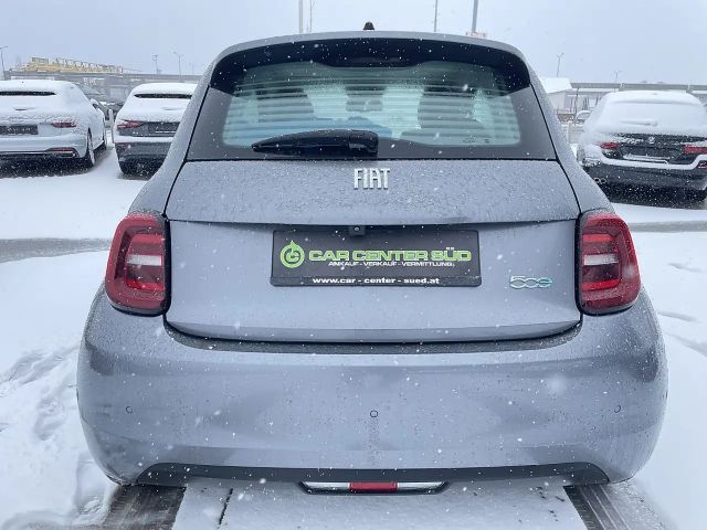 Fiat 500e 42 kWh La Prima