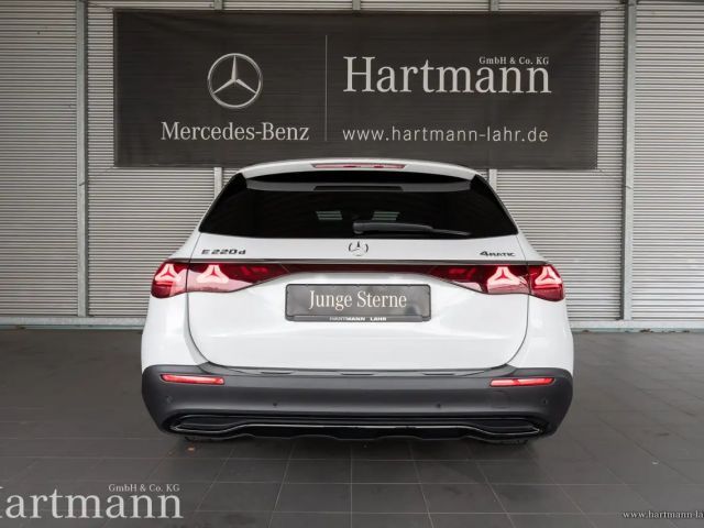 Mercedes-Benz E 220 4MATIC E 220 d Estate