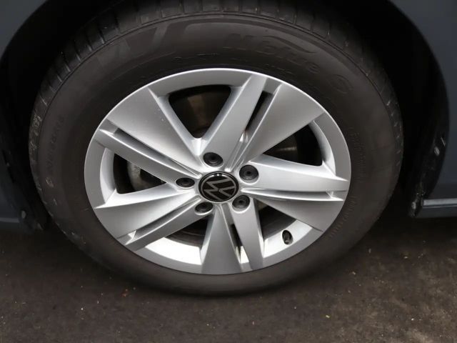 Volkswagen Golf 1.5 eTSI DSG Golf VIII Life