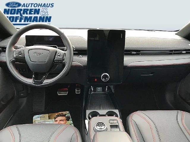 Ford Mustang Mach-E AWD Premium