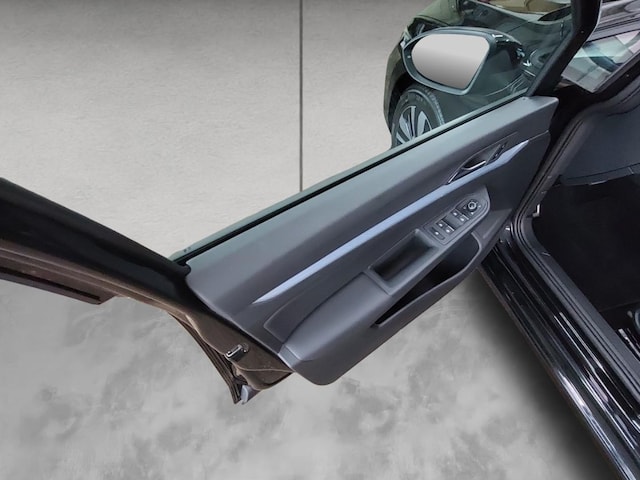 Volkswagen Golf 1.5 eTSI DSG Golf VIII