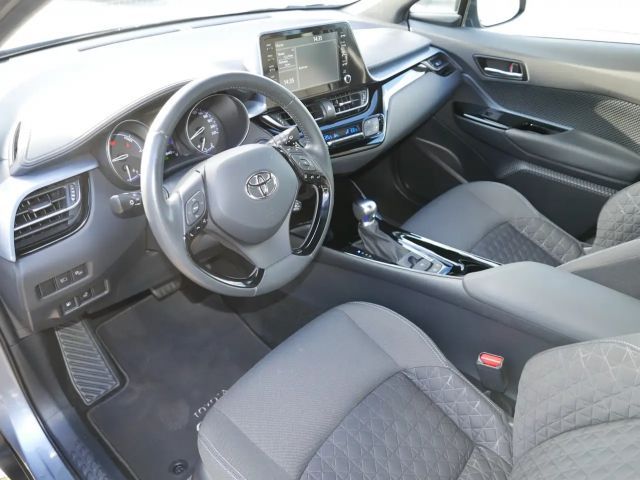 Toyota C-HR Hybride Team D