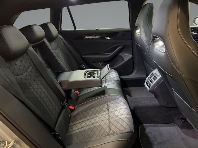 Volkswagen Passat 2.0 TDI R-Line Variant