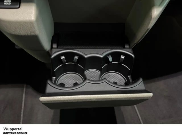 Volkswagen Multivan 2.0 TDI DSG Style T7