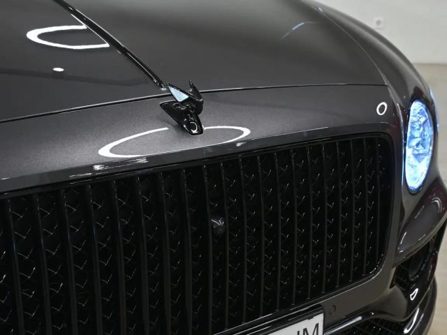 Bentley Flying Spur Hybrid