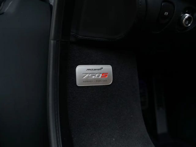 McLaren 600LT 750S Coupé I TechLux I B&W