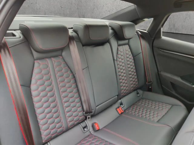 Audi RS3 Quattro S-Tronic Sedan
