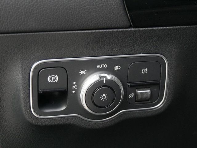 Mercedes-Benz GLA 200 AMG Line