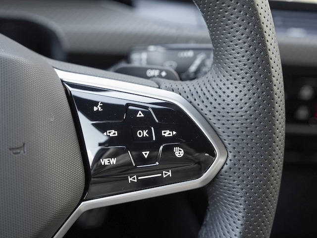 Volkswagen Golf 2.0 TSI DSG Golf VIII R-Line