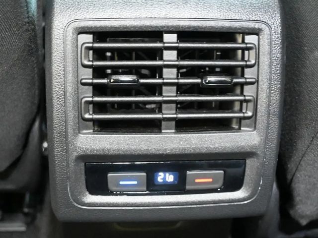 Volkswagen Golf 2,0 TDI Life; ACC, LED, Navi, Sitzheizung