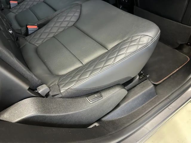 Renault Espace Initiale Paris dCi 190