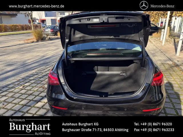 Mercedes-Benz C 200 4MATIC AVANTGARDE Sedan