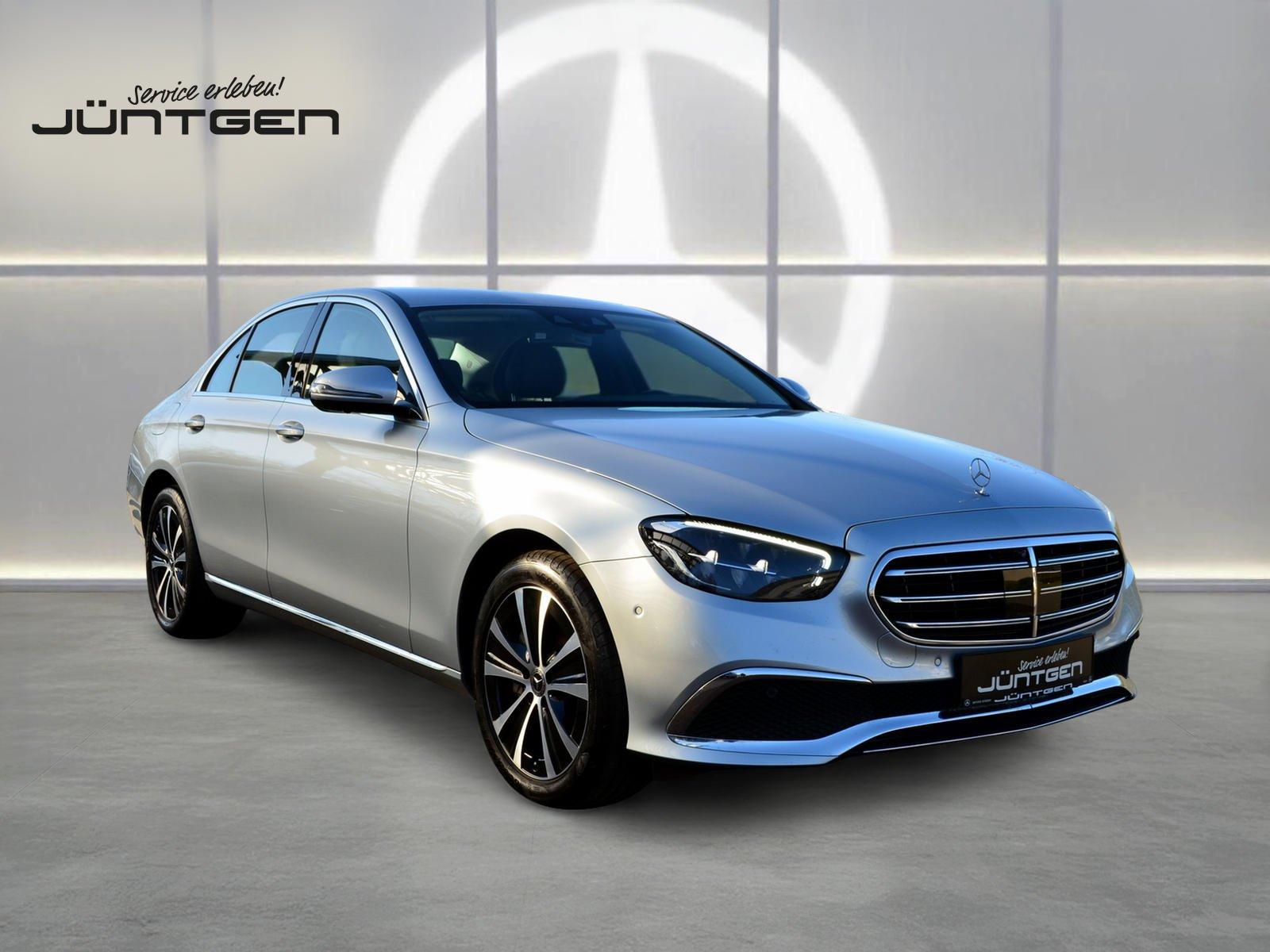 Mercedes-Benz E 300 4MATIC E 300 de Sedan