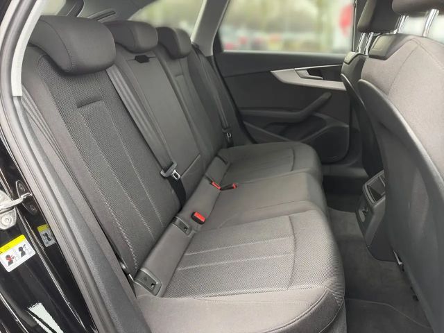 Audi A4 35 TFSI S-Tronic