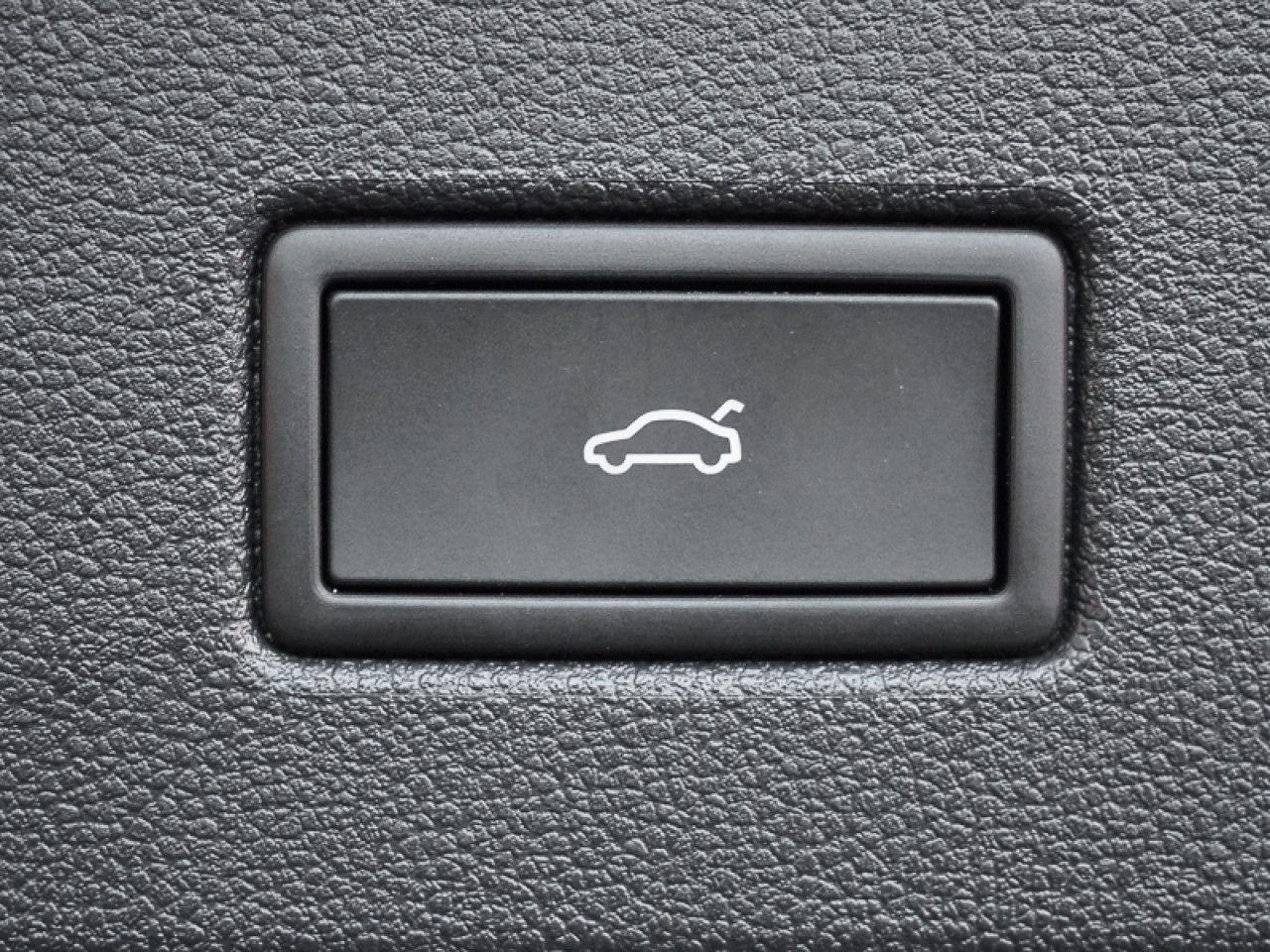 Volkswagen T-Roc 1.5 TSI DSG R-Line Style