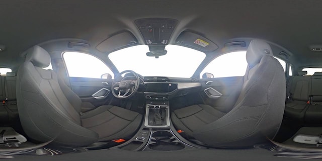 Audi Q3 35 TDI S-Tronic