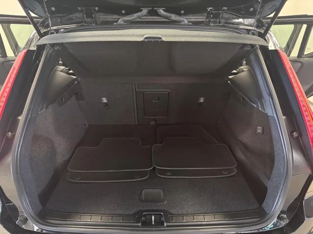 Volvo XC40 Momentum