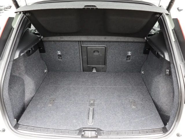 Volvo XC40 Dark Plus