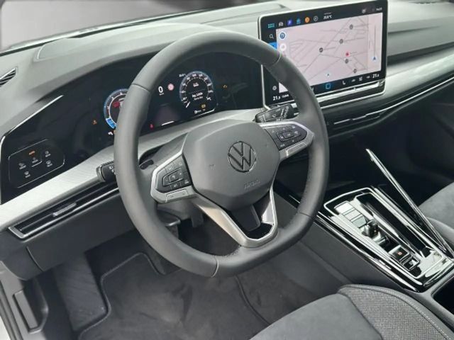 Volkswagen Golf 1.5 eTSI DSG Golf VIII Style