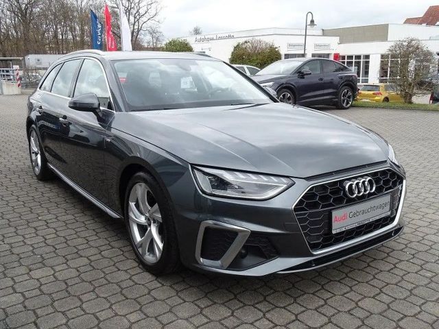 Audi A4 40 TFSI Avant S-Line S-Tronic