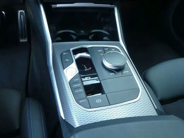 BMW 320 320d M-Sport Touring xDrive