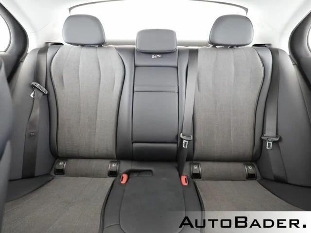 Mercedes-Benz E 220 AVANTGARDE E 220 d Sedan