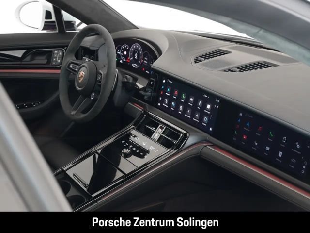 Porsche Panamera 4