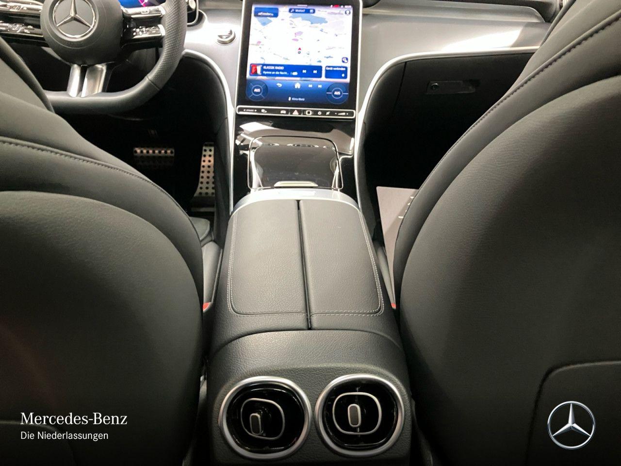 Mercedes-Benz C 180 AMG Line Sedan