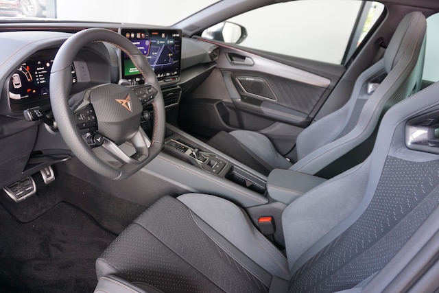 Cupra Leon 2.0 TSI ST Sportstourer VZ