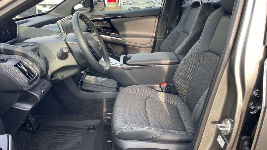 Toyota bZ4X 5-deurs Team D