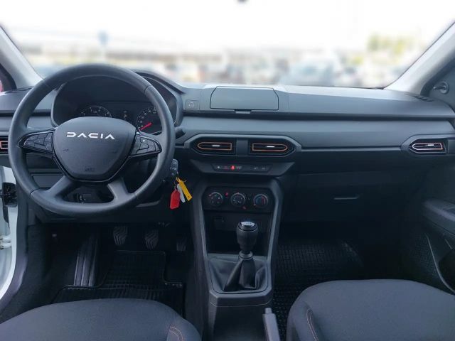 Dacia Sandero Essential Stepway TCe 90