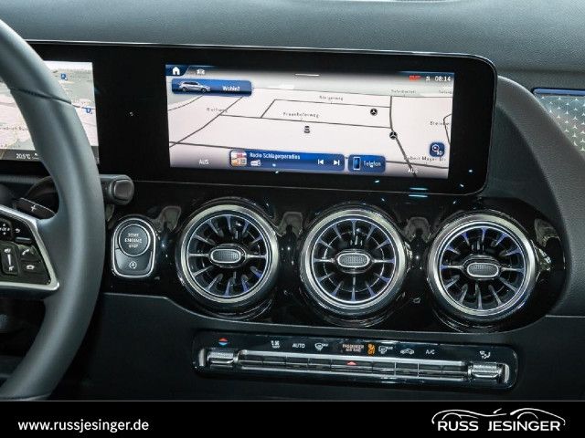 Mercedes-Benz B 220 4MATIC Sedan