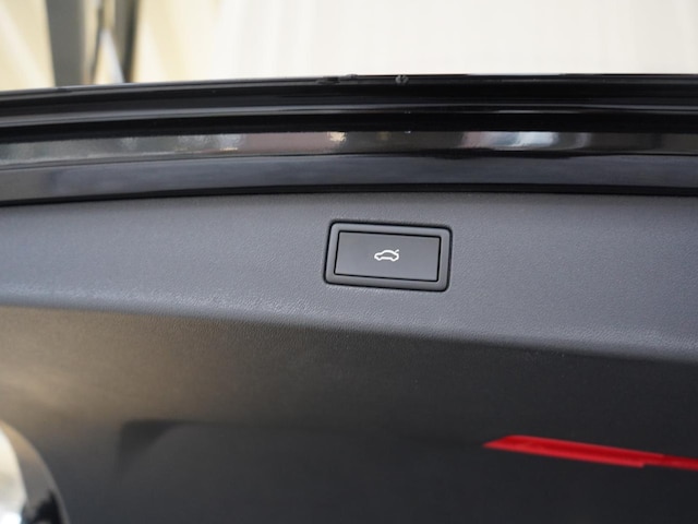 Volkswagen Tiguan R-Line Style