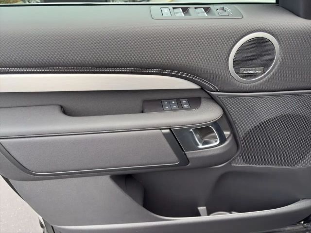 Land Rover Discovery D250 Dynamic SE