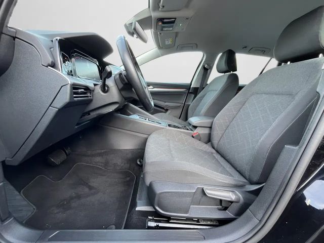 Volkswagen Golf 1.5 eTSI DSG Golf VIII Variant