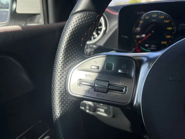 Mercedes-Benz EQA 350 4MATIC AMG Line