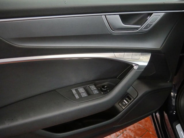 Audi A6 40 TDI Avant S-Line S-Tronic